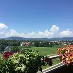 Διαμέρισμα Komfortables Appartement/garconniere In Fuer Urlaub Und Geschaeftsreisen Γκρατς