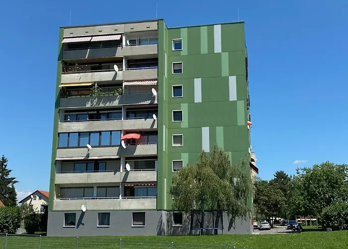 شقة Komfortables Appartement/garconniere In Fuer Urlaub Und Geschaeftsreisen